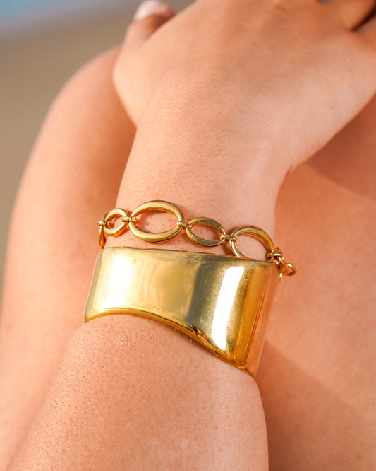 Solaia Cuff