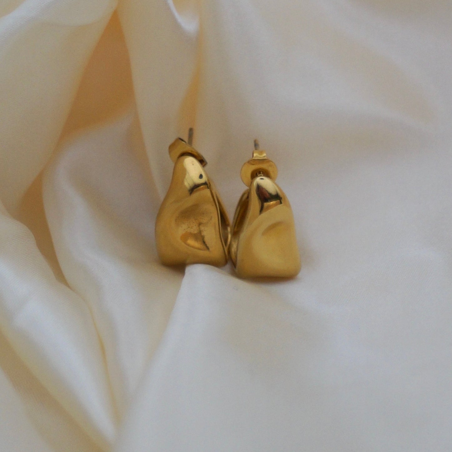 Viola Earrings